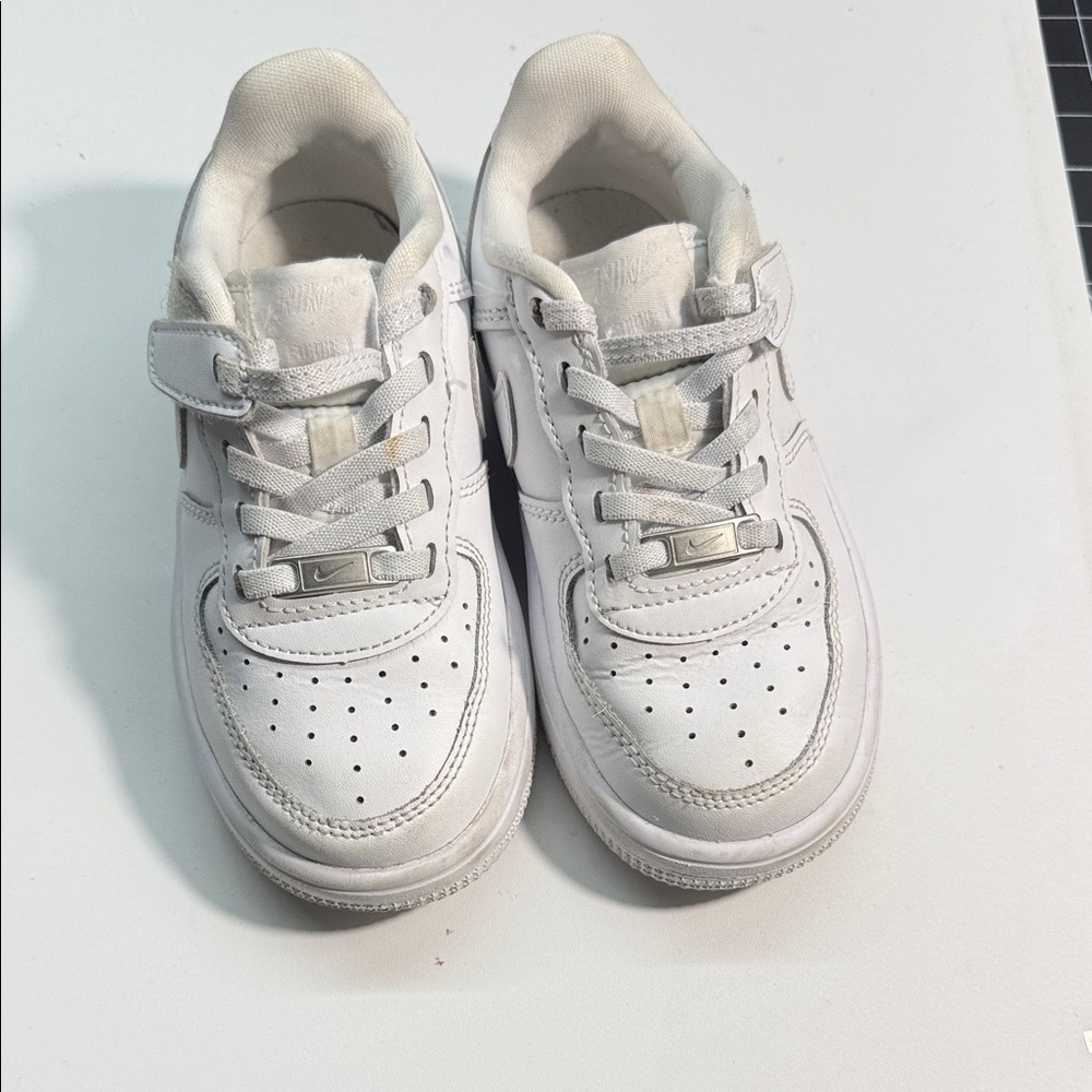 Nike Kids White Leather Sneaker with Hook-and-Loop Strap